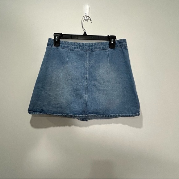 FOREVER21 Denim Button-up Mini Skirt with Front Pocket in Women's Size M - Picture 4 of 5